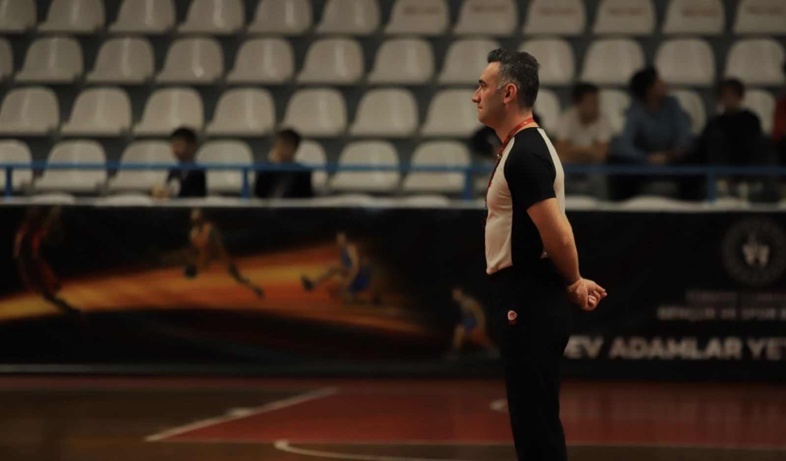 İzmit Akademi - Karamürsel Barbaros maçının fotoğrafları - Resim: 1