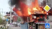 Düzce'de korkutan yangın: 2 katlı bina alev alev yandı!
