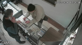 Bilezikleri bozdurduğu anların görüntüsü ortaya çıktı; Üç bilezik için komşusunu öldürdü!