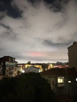 Depremden sonra kızıl gökyüzü paniği! Görüntüler gündem oldu - Resim: 4