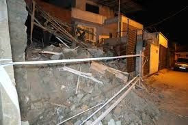 Balıkesir'de bina çöktü - Resim: 2