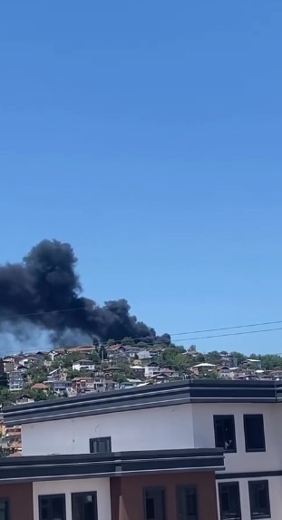 Kocaeli'de korkutan yangın: Dumanlar gökyüzünü sardı! - Resim : 2