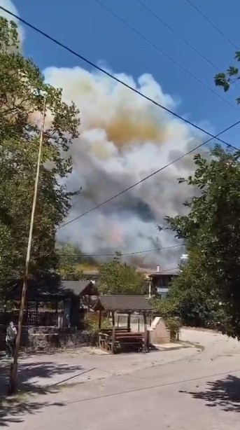 Karamürsel’deki yangın büyüyor… Orman yangınına havadan ve karadan müdahale ediliyor - Resim : 6