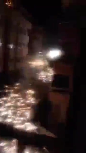 Vatandaşlar korku dolu anlar yaşadı: Darıca'da elektrik telleri ve trafolar patladı! - Resim : 2