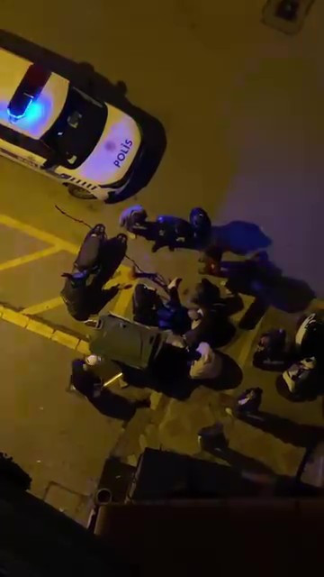 Kocaeli'de bir kişi sokak ortasında vuruldu! - Resim : 4