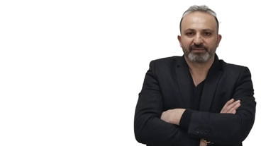 Gürkan Karaçam 49 yaşında Hukuk Fakültesi'ni bitirdi