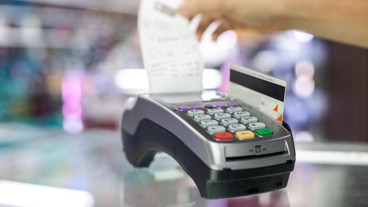 Market zinciri banka kartı ile ödemeyi yasakladı!