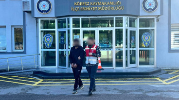 6 Yıl 3 ay hapis cezasıyla aranan hırsızlık hükümlüsü yakalandı