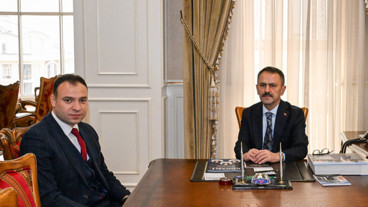 Kocaeli Ülkü Ocakları Başkanı Özdemir, Vali Aktaş’ı ziyaret etti