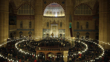 12 MART 2026 PERŞEMBE BUGÜN KANDİL Mİ? Kandil Ne Zaman 2026?