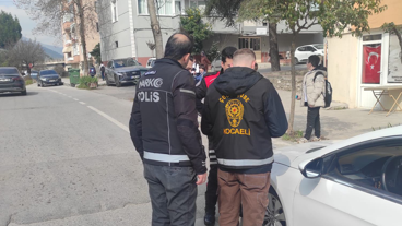 Kocaeli'de okul çevrelerinde denetim... Dilenen çocuklarla ilgili işlem yapıldı