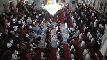 20 MART 2026 BAYRAM NAMAZI SAAT KAÇTA? Ankara, Kocaeli, İstanbul'da Bayram Namazı Saat Kaçta?