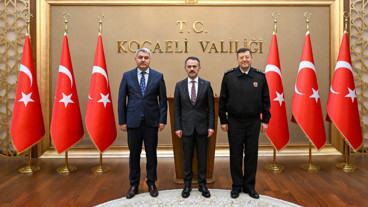 Yalova İl Emniyet Müdürü Delen ve Yalova İl Jandarma Komutanı Altın, Vali Aktaş'ı ziyaret etti