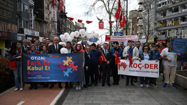 Vali İlhami Aktaş, otizm farkındalık yürüyüşüne katıldı