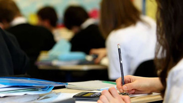 20 Nisan Okullar Tatil Mi 2026? Pazartesi Okul Var Mı?