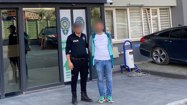 Uyuşturucu ticareti suçundan aranıyordu... Yakayı ele verdi!