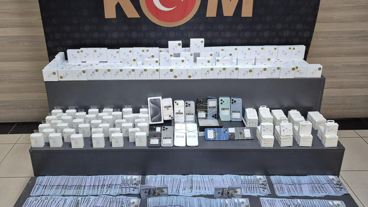 Kocaeli'de kaçakçılık operasyonu! Kayıt dışı ve klonlanmış...