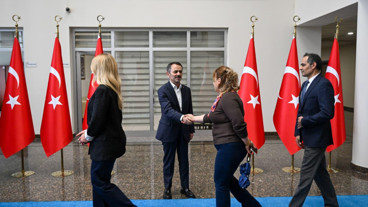 Vali Aktaş, personel ile bayramlaştı
