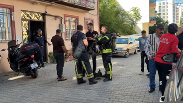 Evden kötü koku geldi: İçinden cansız beden çıktı