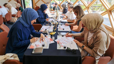 Başiskele'de kadınlar aromaterapi eğitimleriyle kendi doğal ürünlerini üretiyor