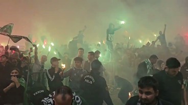 Taraftarın bekleyişi sona erdi! Şampiyonluk kutlamalarının zirve anı