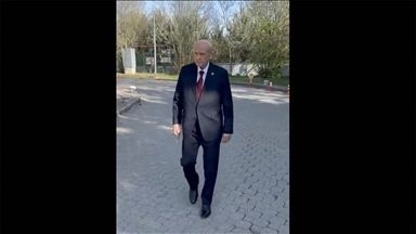 Devlet Bahçeli’nin yürüyüşü gündem oldu: Asıl mesaj kime? - Resim: 4