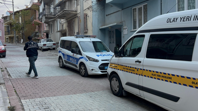 Uşak’ta aile faciası! Annesini defalarca bıçakladı