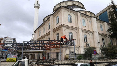 İzmit Eren Camii’ne yeni sundurma!