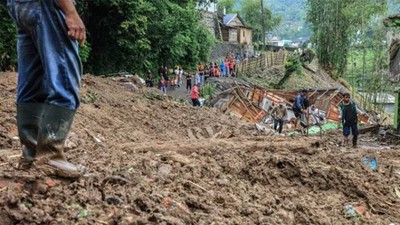 Endonezya'da heyelan! Ölü ve yaralılar var