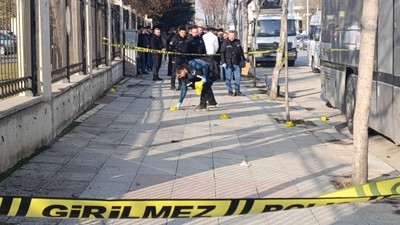 Dolmuşçular arasında silahlı ve bıçaklı kavga: 2 ağır yaralı!