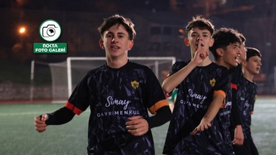 İzmit Yahya Kaptan - Hereke Yıldız U-16 maçının fotoğrafları