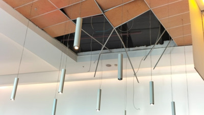 Yüzlerce kişi deprem oluyor sandı, yemeklerini bırakıp kaçtı!