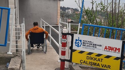 Engelli vatandaşa rampa yapıldı