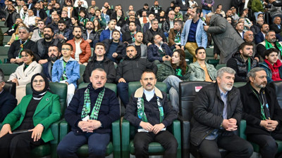 İlhami Aktaş, Kocaelispor - Sakaryaspor karşılaşmasını takip etti