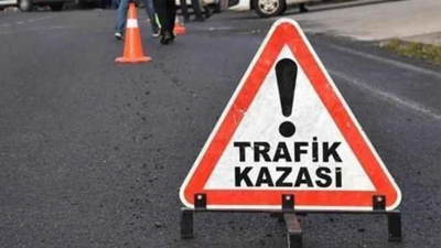 Araç kullanılamaz hale geldi… İki siyasetçi kaza geçirdi!