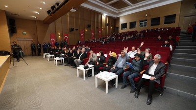 Dilovası Belediyesi nisan ayı toplantısı yapıldı... Komisyon üyeleri belirlendi