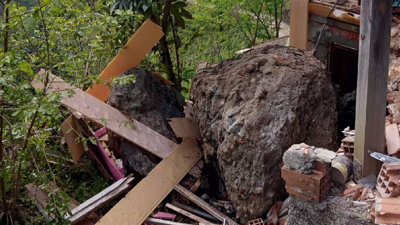 Rize'de heyelan meydana geldi!