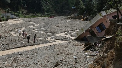 Hindistan ve Nepal’de şiddetli yağış ve fırtına: 92 ölü