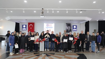 “Torunumu Beklerken” programı Karamürsel’de yoğun ilgi gördü