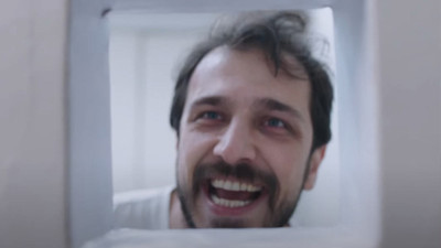 Kızılcık Şerbeti Mustafa'sı Emrah Altıntoprak'ın Deli Rolü Tüyleri Ürpertti