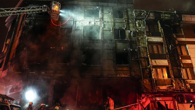 İstanbul'da faciayı aratmayan görüntüler: Alevler geceyi aydınlattı!