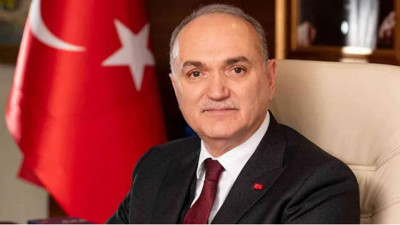 Düzce Belediyesi’nde maaş ve borç krizi!