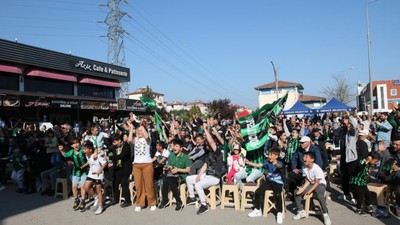 Derince'de Kocaelispor'un şampiyonluk coşkusu