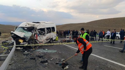 Van’da korkunç kaza: 7 ölü, 12 yaralı