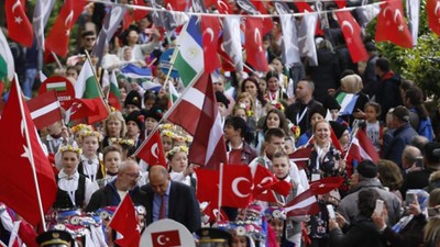 Kocaeli Büyükşehir, 23 Nisan’ı coşkuyla kutluyor