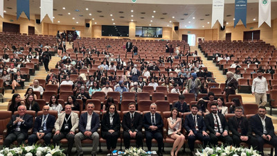 Geleceğin doktorları uzmanlarla bir araya geldi