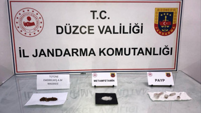 Yakalanınca elleriyle jandarmaya teslim etti