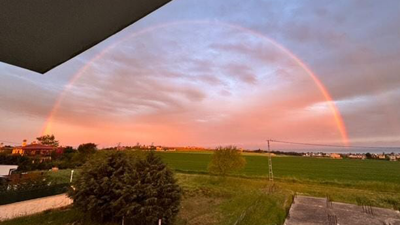 Gökkuşağı ve günbatımı görsel şölen sundu!