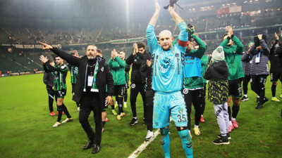 Kutlamalara doğru…