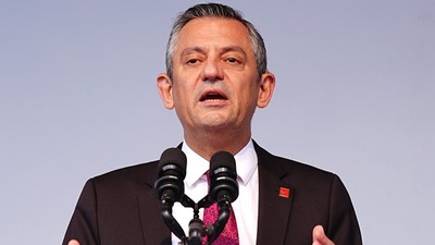 Özgür Özel'den taziye mesajı: Ömrünü barış yolunda harcadığına şahidiz